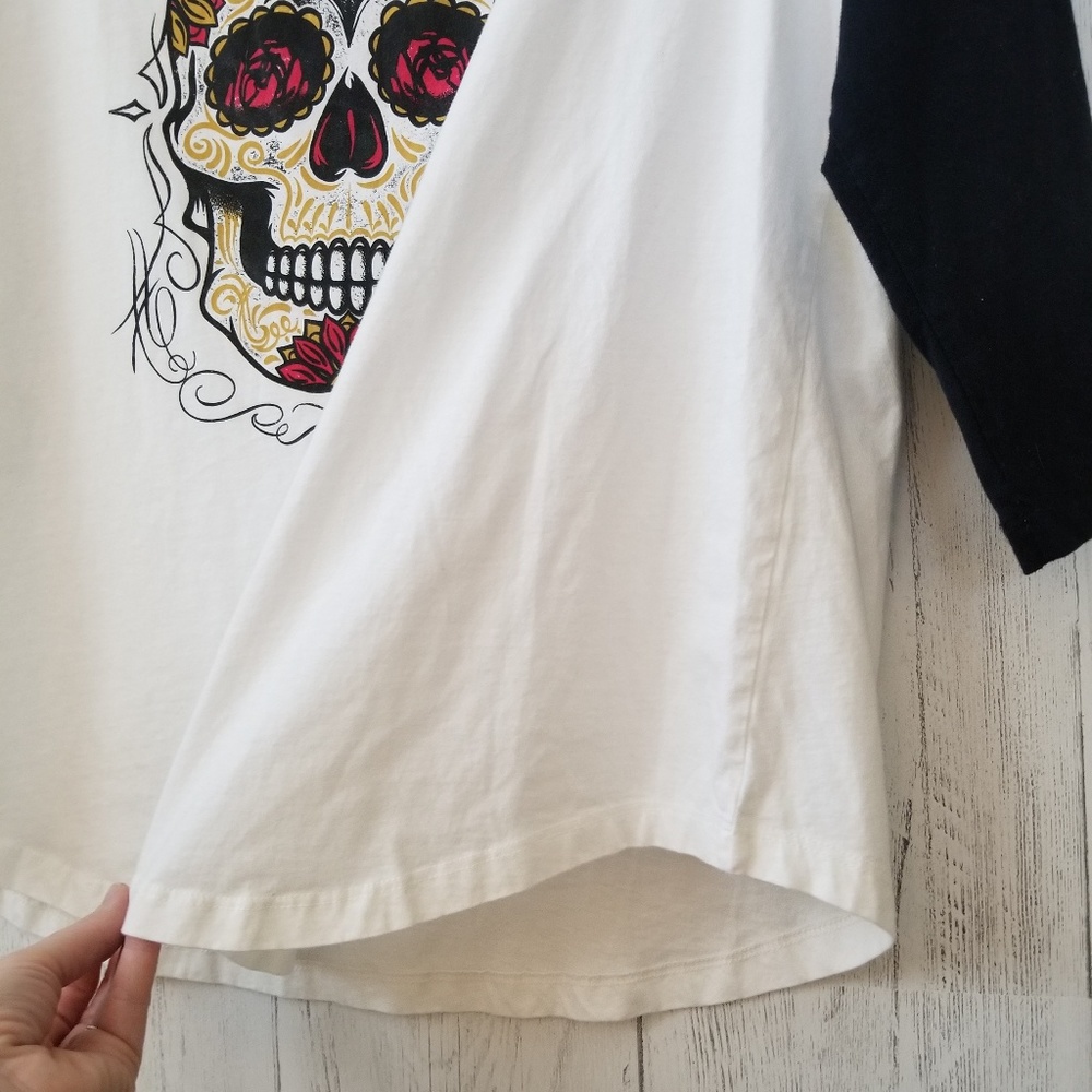 SOLD Torrid Sugar Skull Raglan Baseball Tee Size 2 - Picture 6 of 7